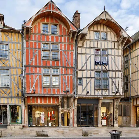 Chant Du Cygne - Dpc Apartment